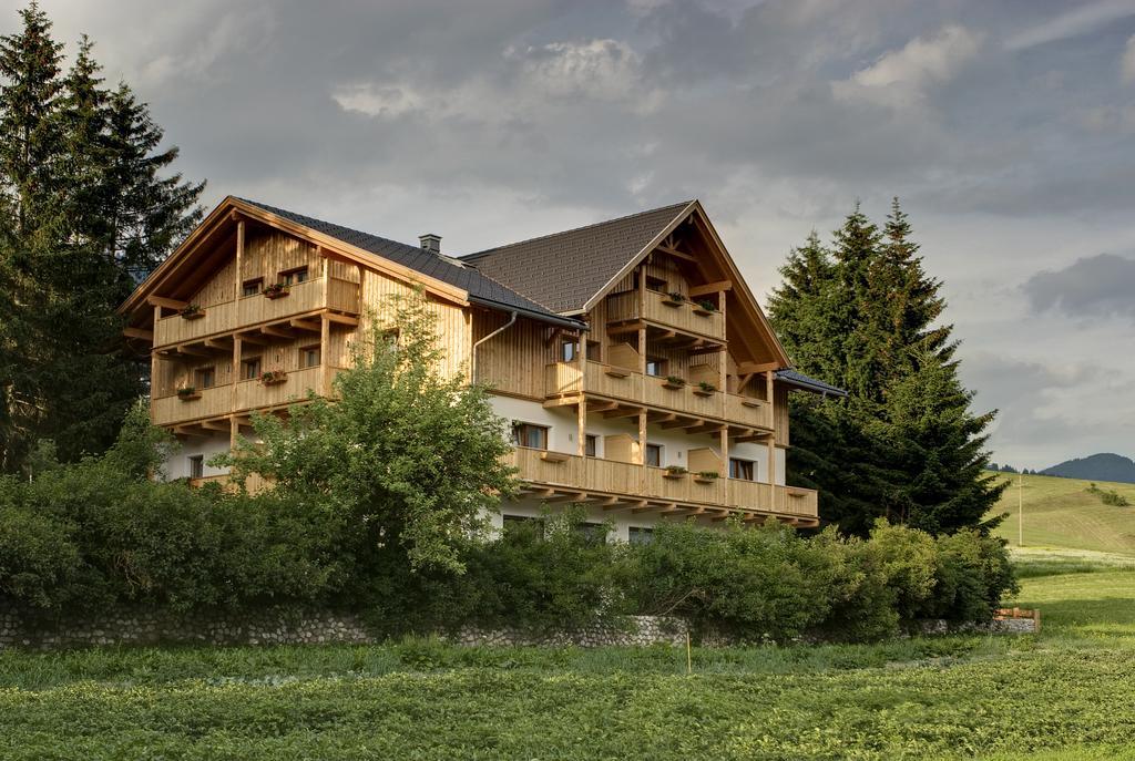 Garni Appartments Helvetia Villabassa Exterior photo
